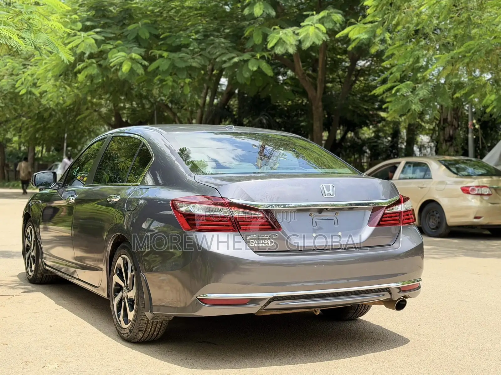 Honda Accord EX-L 4dr Sedan FWD (2.4L 4cyl 2A) 2016 Gray