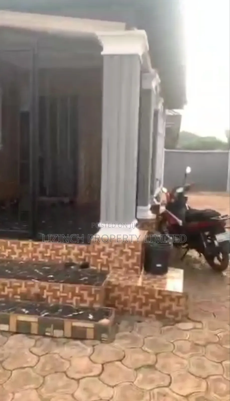 3bdrm Block of Flats in Benin City for sale