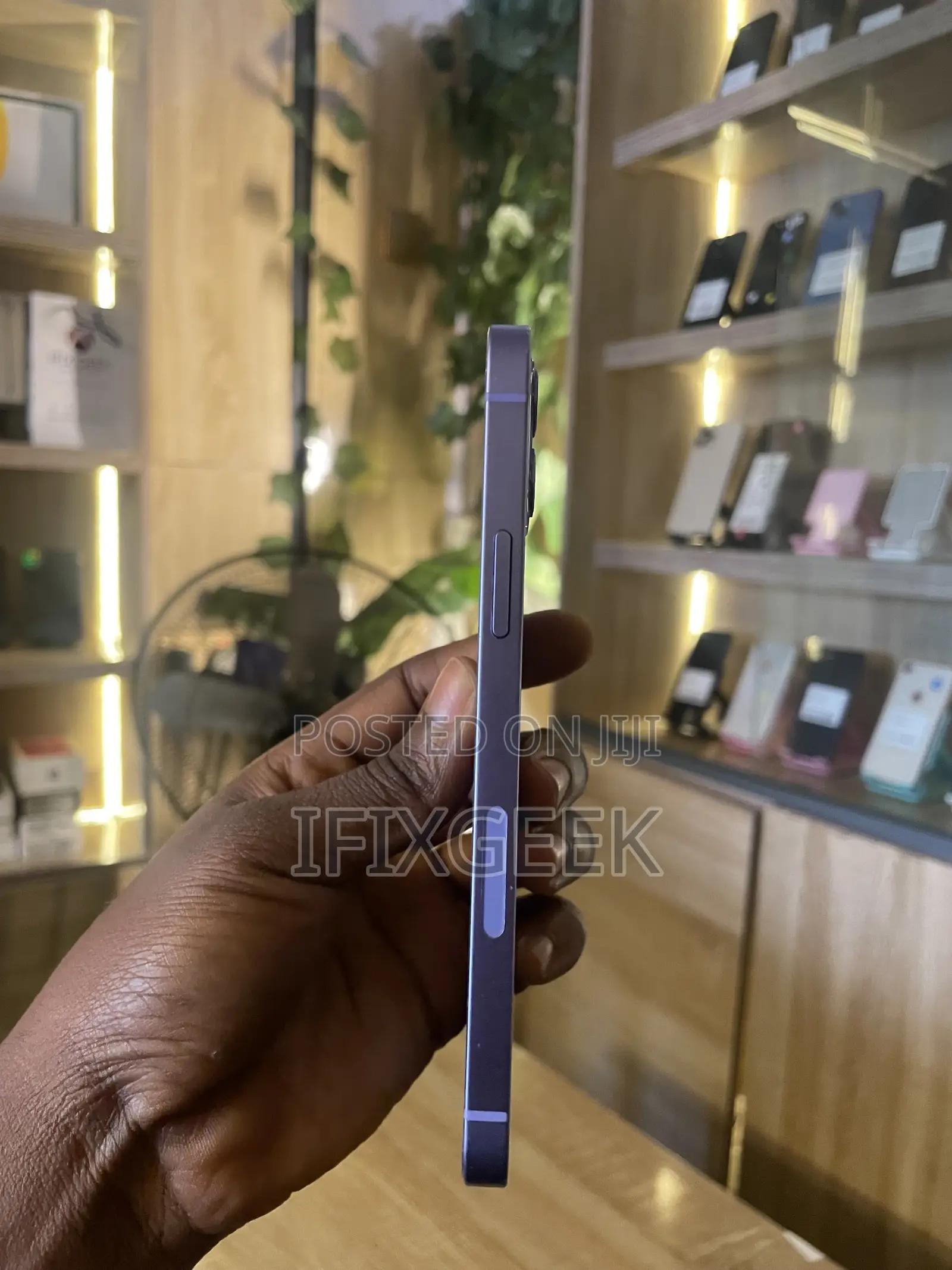 Apple iPhone 12 64 GB Purple