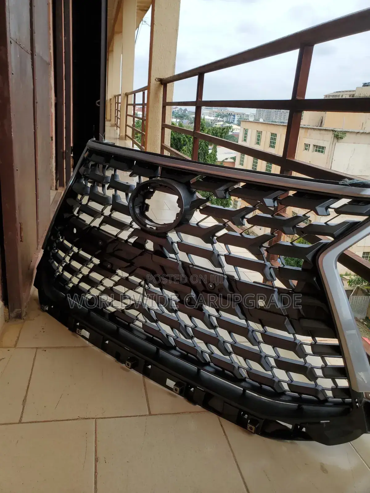 Lx570 Frontgrill 2018 / 2020