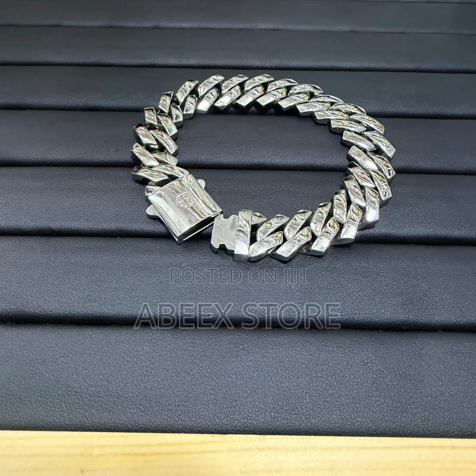 Non Tarnish Bracelet