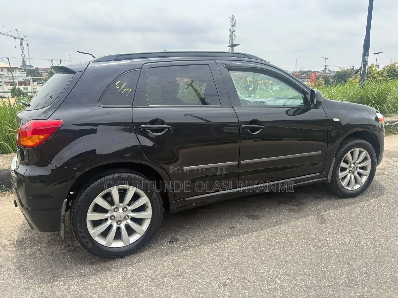 Mitsubishi Outlander 2011 Black