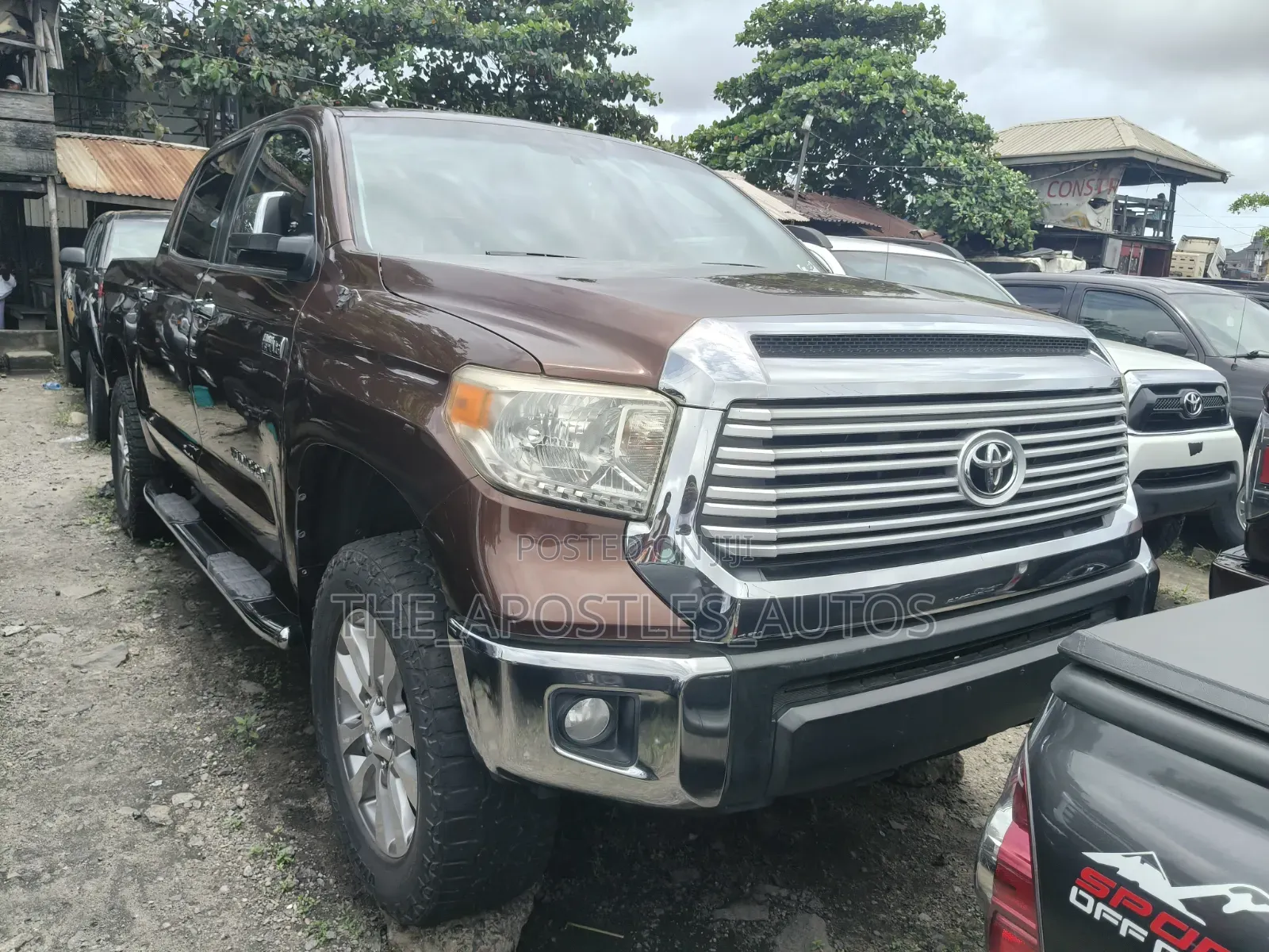 Toyota Tundra TRD Pro 5.7L V8 4x4 CrewMax 5.6 ft. box 145.7 in. WB 2016