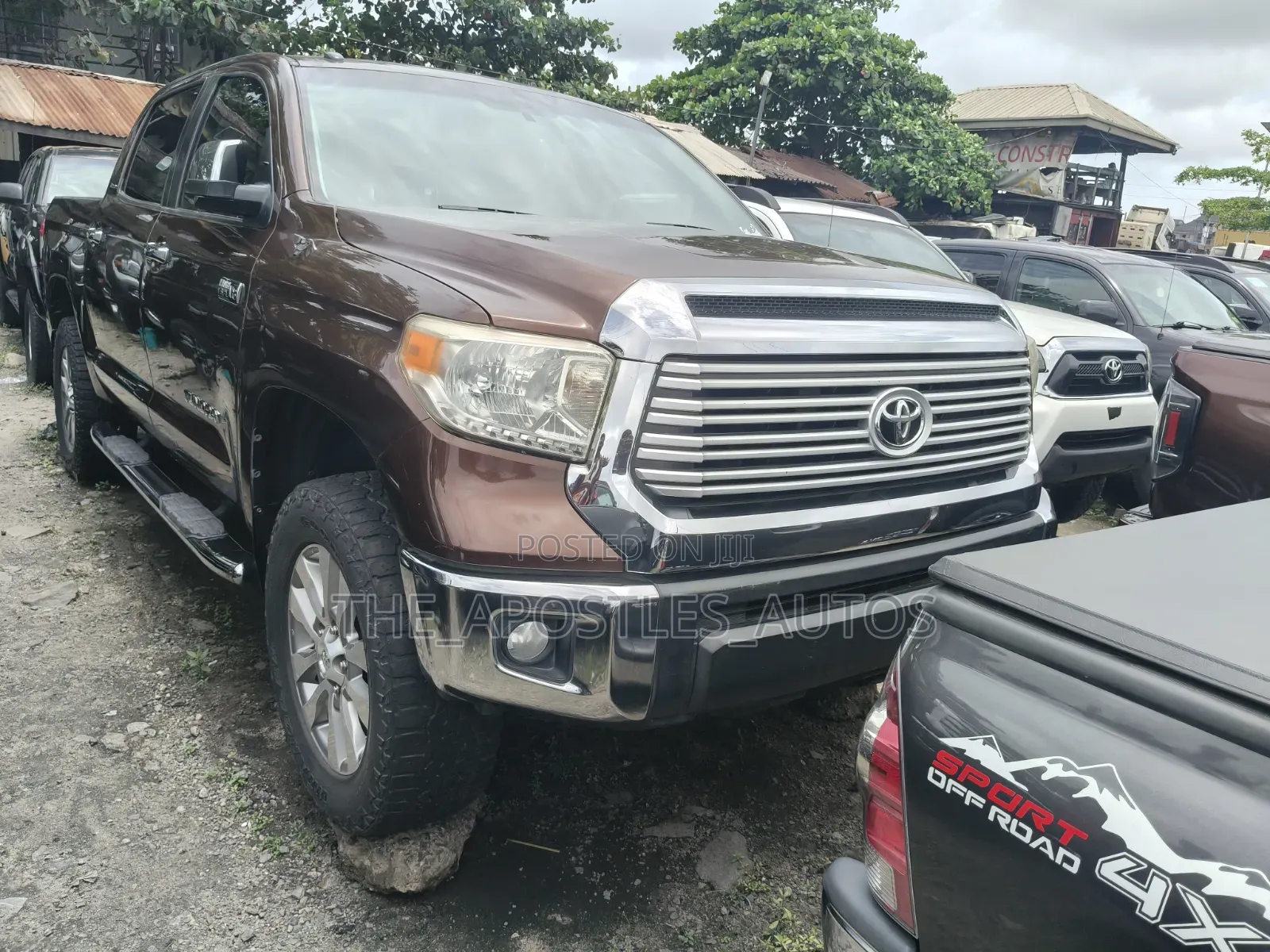 Toyota Tundra TRD Pro 5.7L V8 4x4 CrewMax 5.6 ft. box 145.7 in. WB 2016