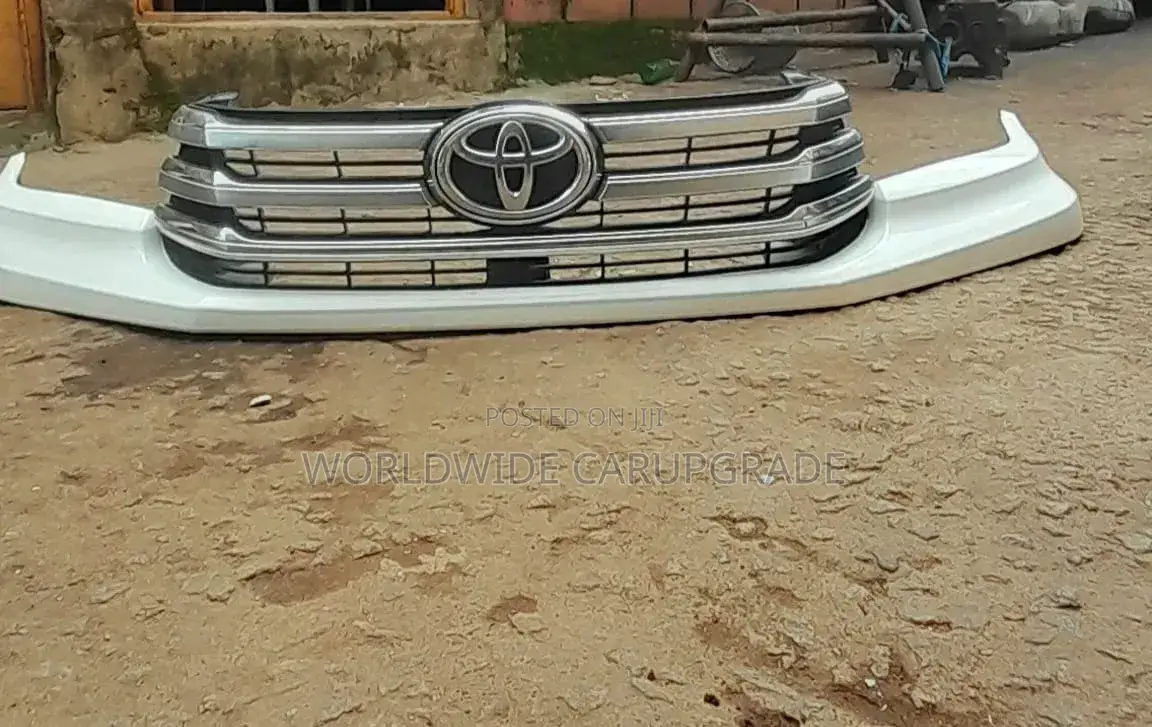 Hilux Frontgrill 2015