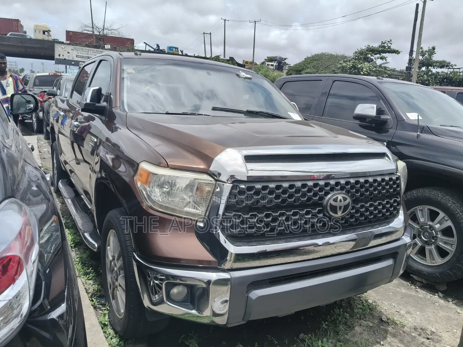 Toyota Tundra Limited 4dr CrewMax SB (5.7L 8cyl 6A) 2015 Brown