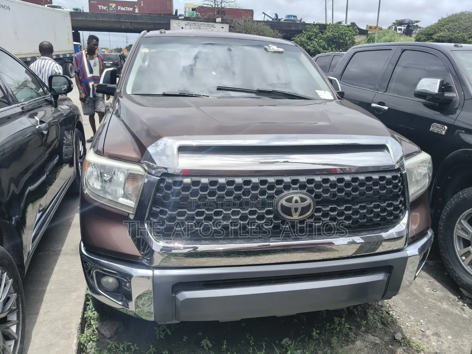 Toyota Tundra Limited 4dr CrewMax SB (5.7L 8cyl 6A) 2015 Brown