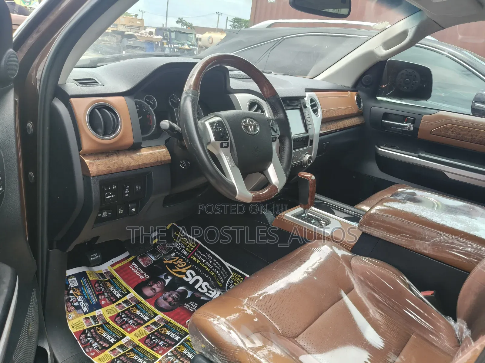 Toyota Tundra Limited 4dr CrewMax SB (5.7L 8cyl 6A) 2015 Brown