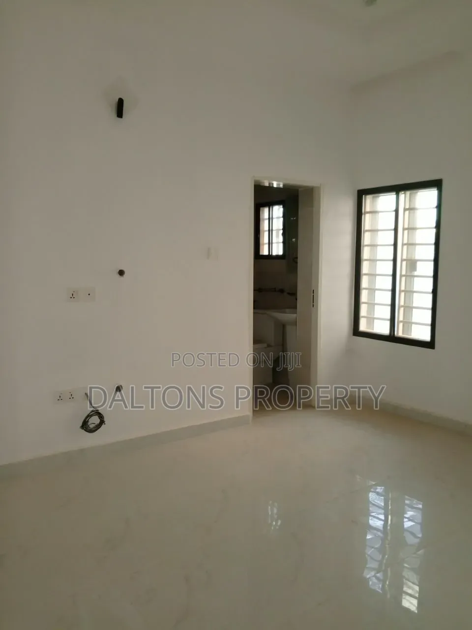 4bdrm Duplex in Vista, Sabon Lugbe for sale