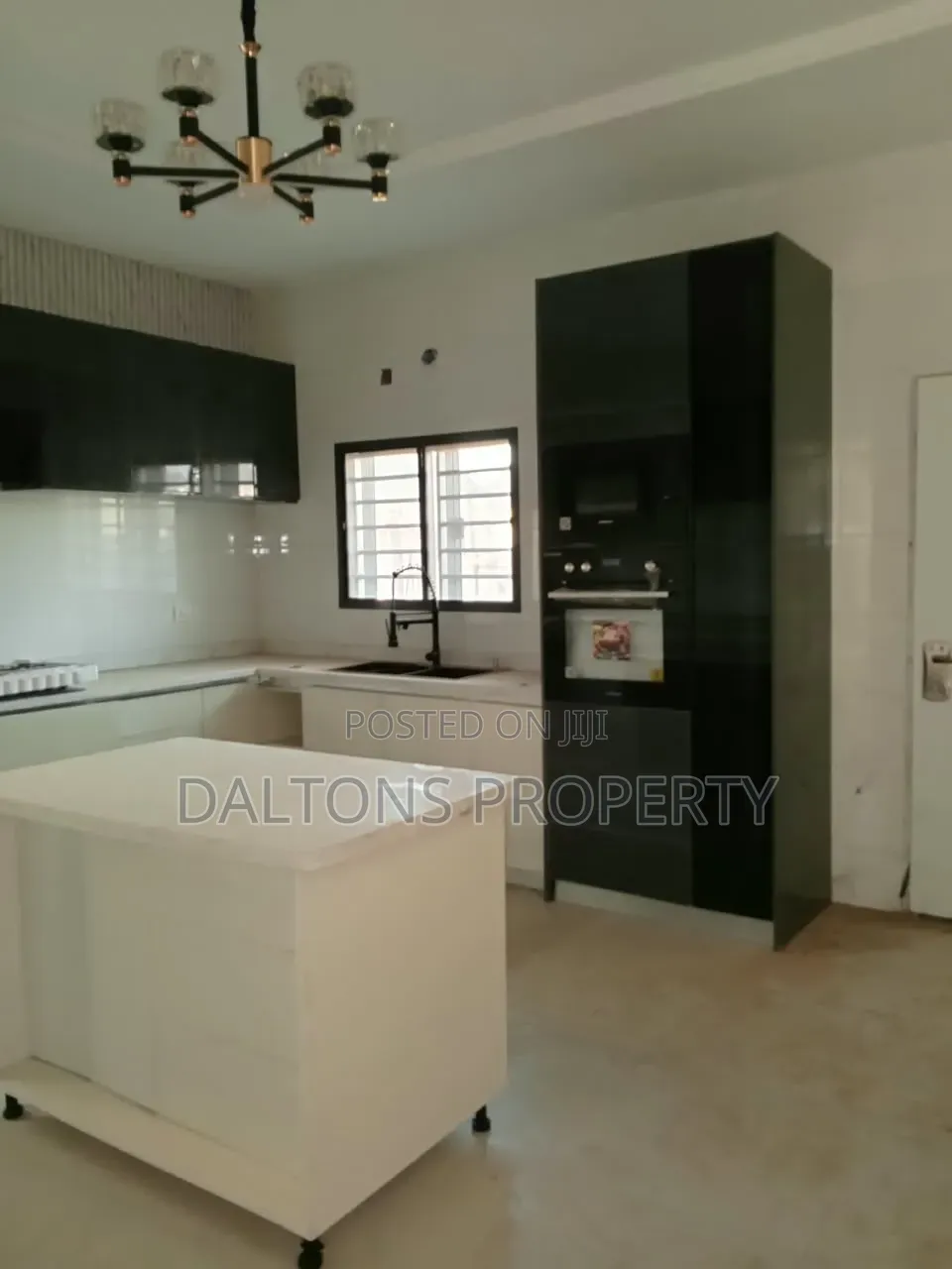4bdrm Duplex in Vista, Sabon Lugbe for sale