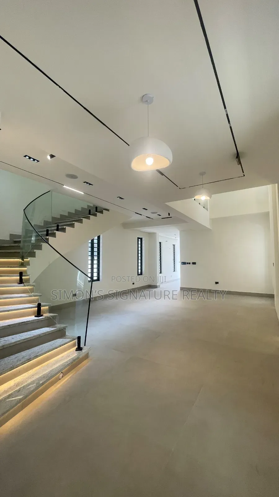 5bdrm Duplex in Lekki Phase 1 for sale