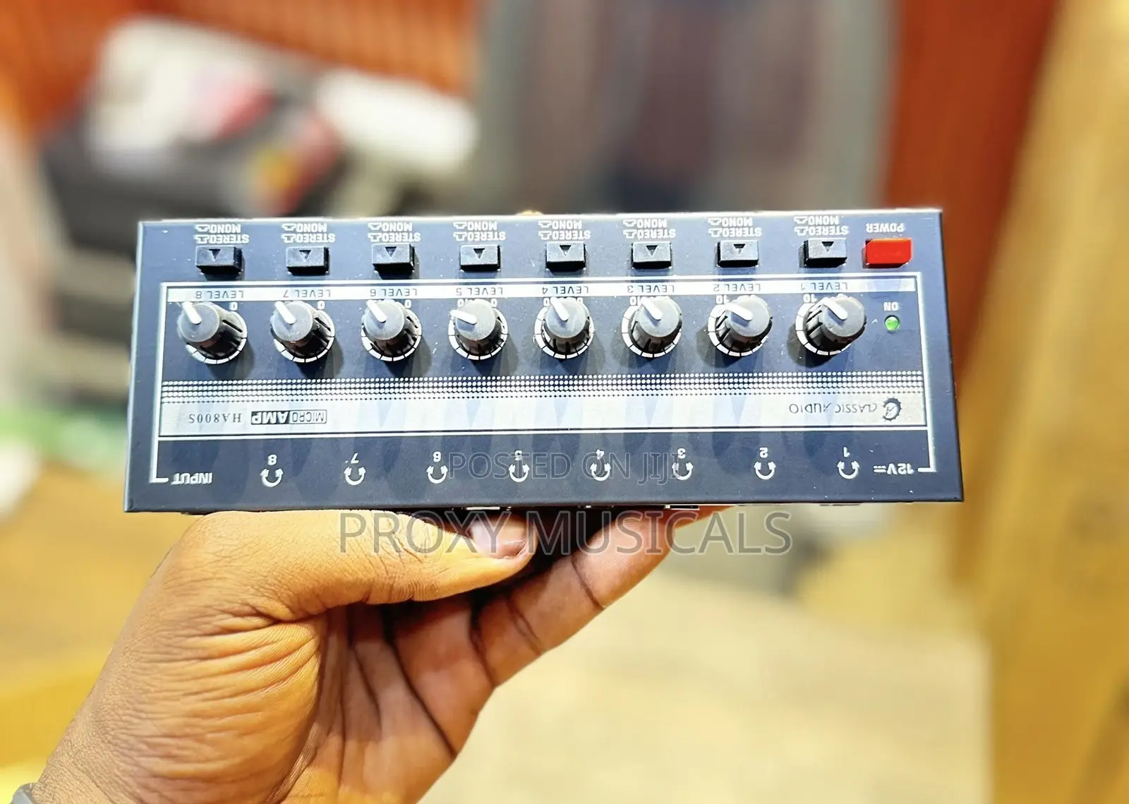  Classic Audio 8-Channel Professional Headphone Amplifier
