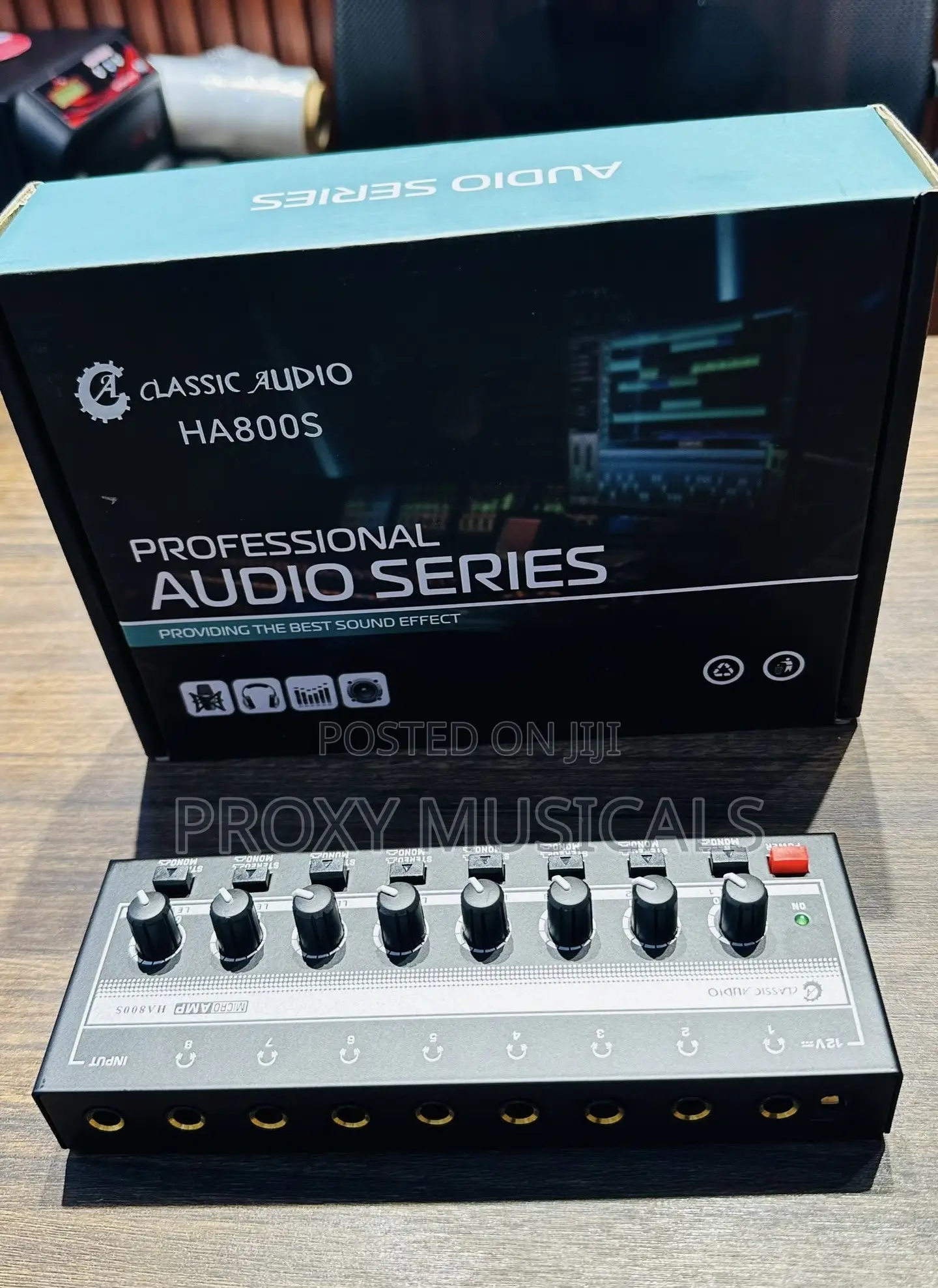 Ha800s 8-Channel Headphone Amplifier