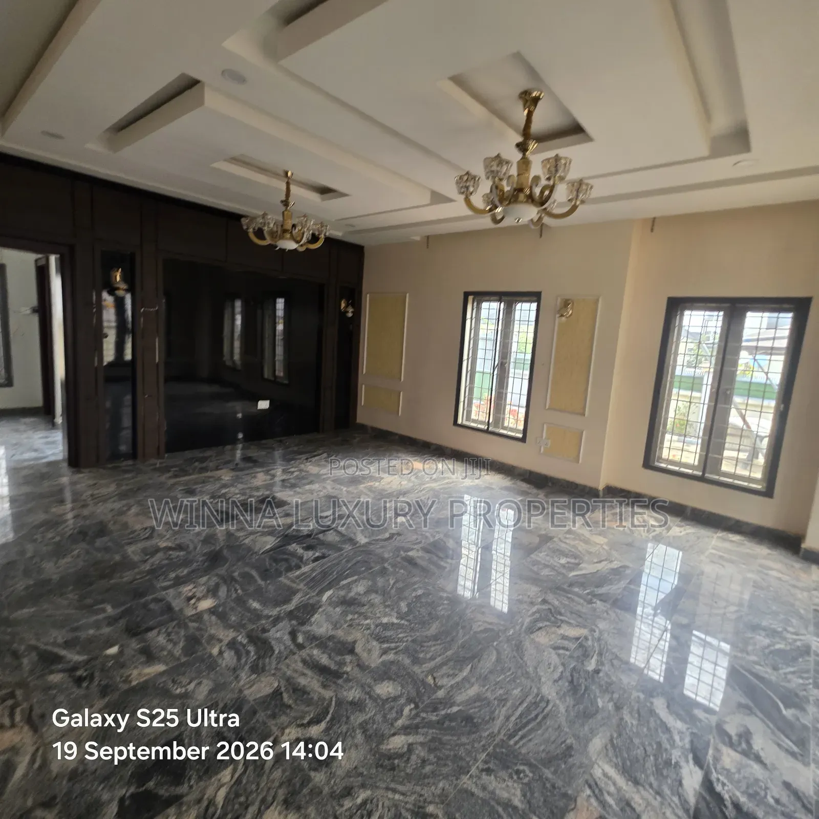 6bdrm Duplex in Monarch, Lugbe District for rent