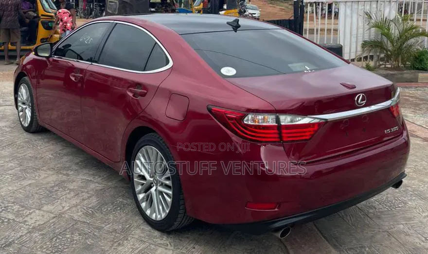 Lexus ES 350 FWD 2013 Red