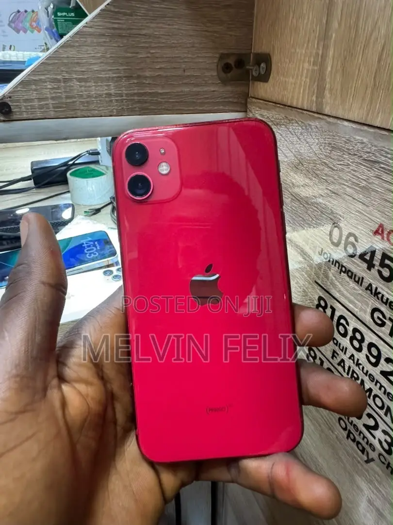 Apple iPhone 11 64 GB Red