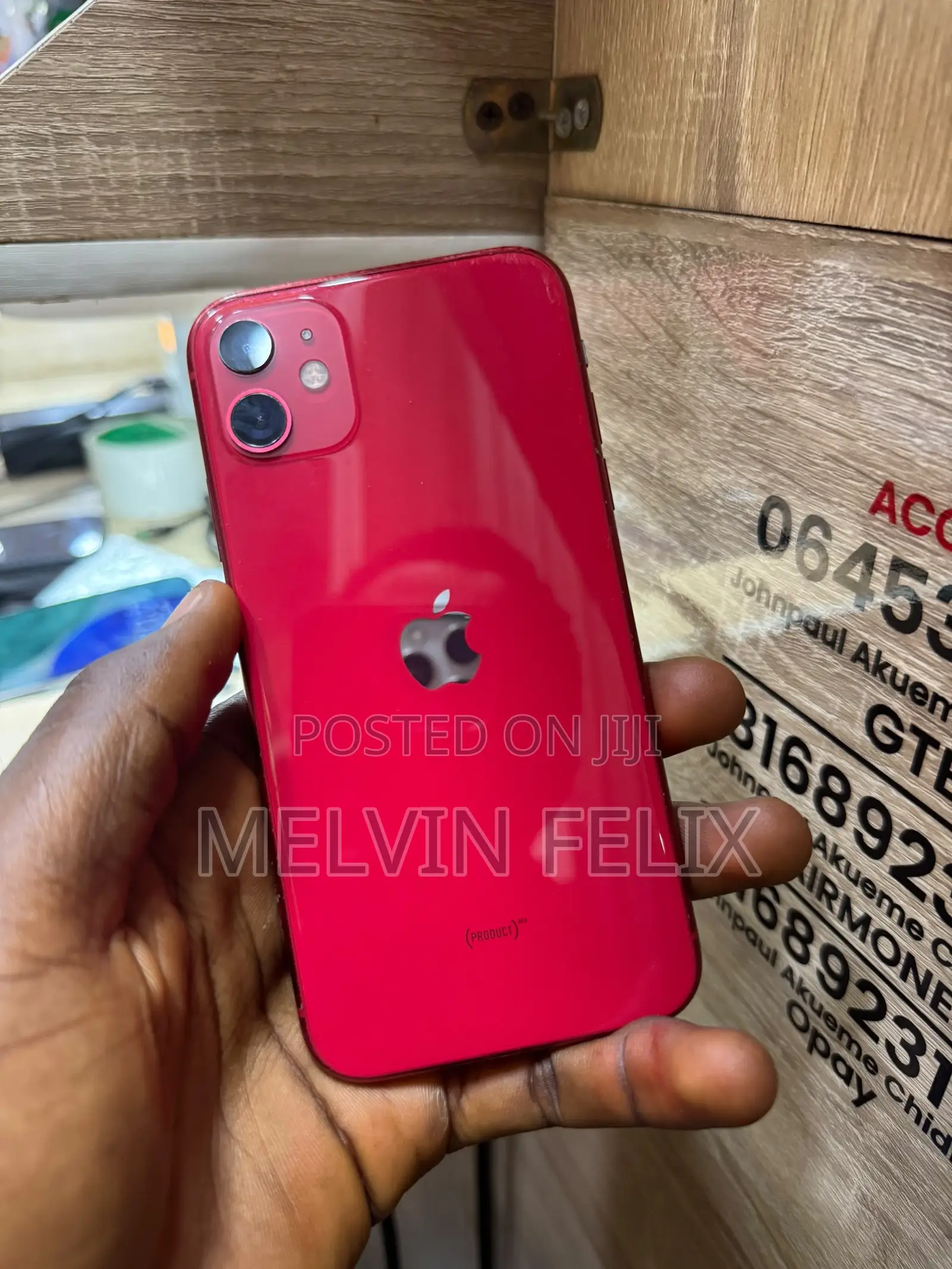 Apple iPhone 11 64 GB Red