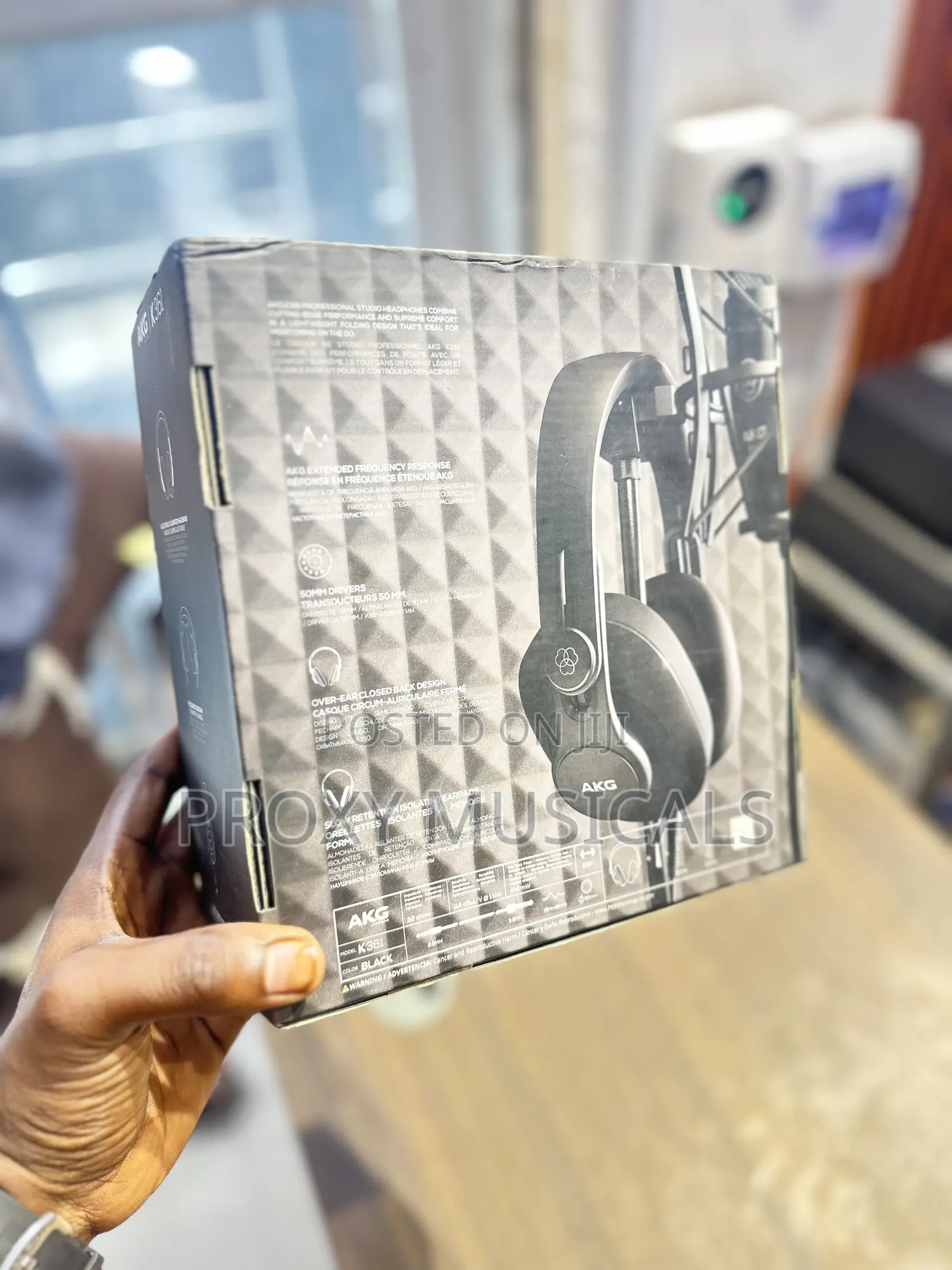 Akg Professional Over-Ear Closed-Back Studio Headphones