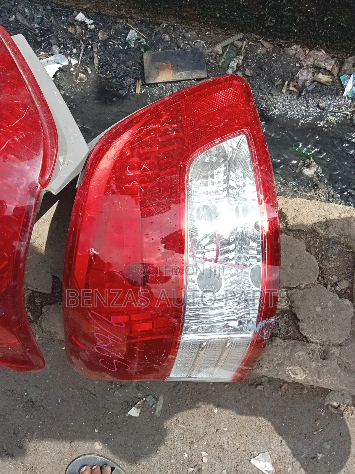 Toyota Yaris 2008 Backlight Replacement