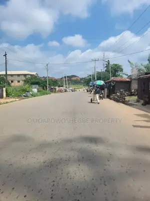 3 Plots at Alagbaka Gra