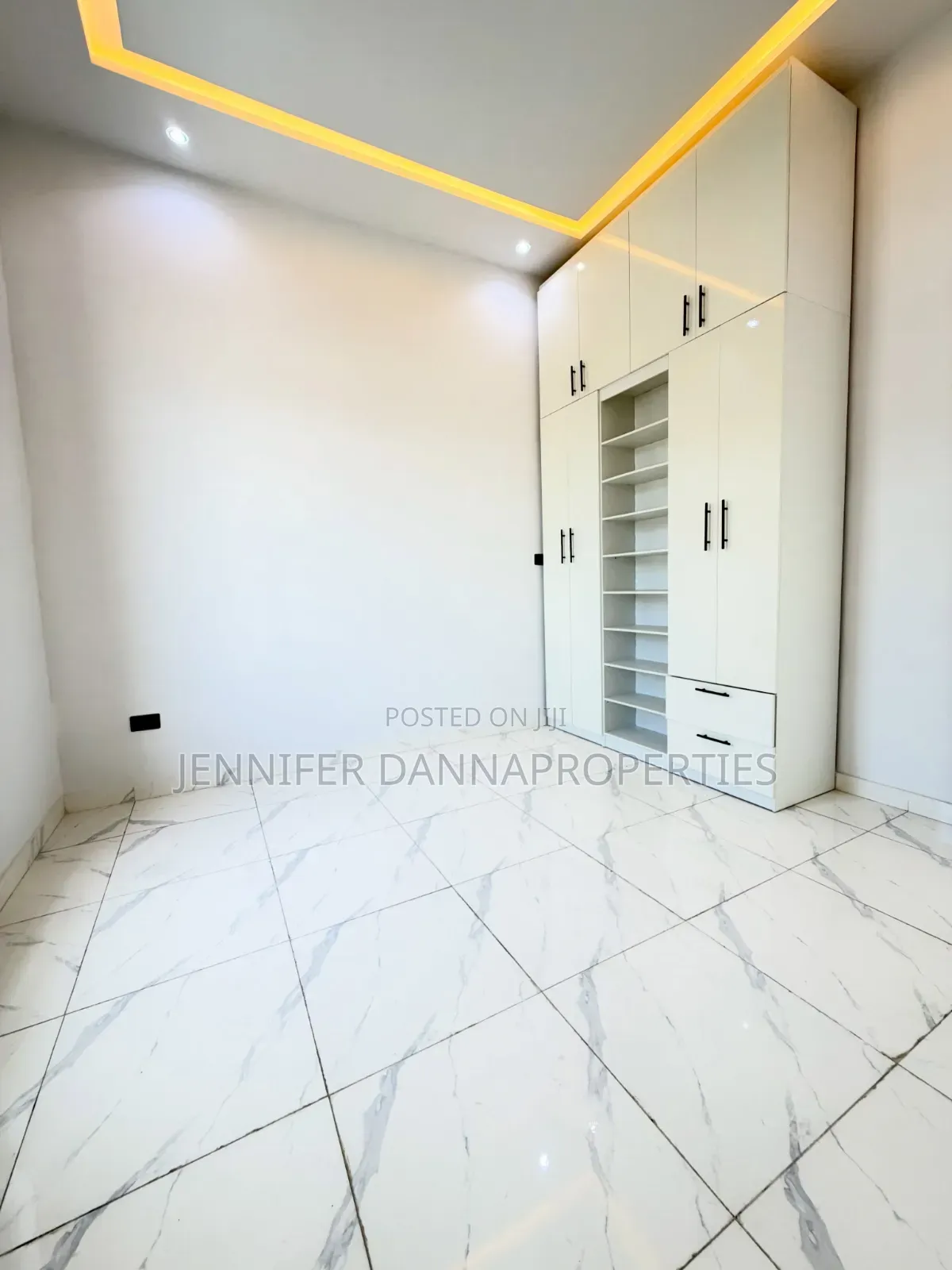 4bdrm Duplex in Lekki Palm City, Ado / Ajah for sale