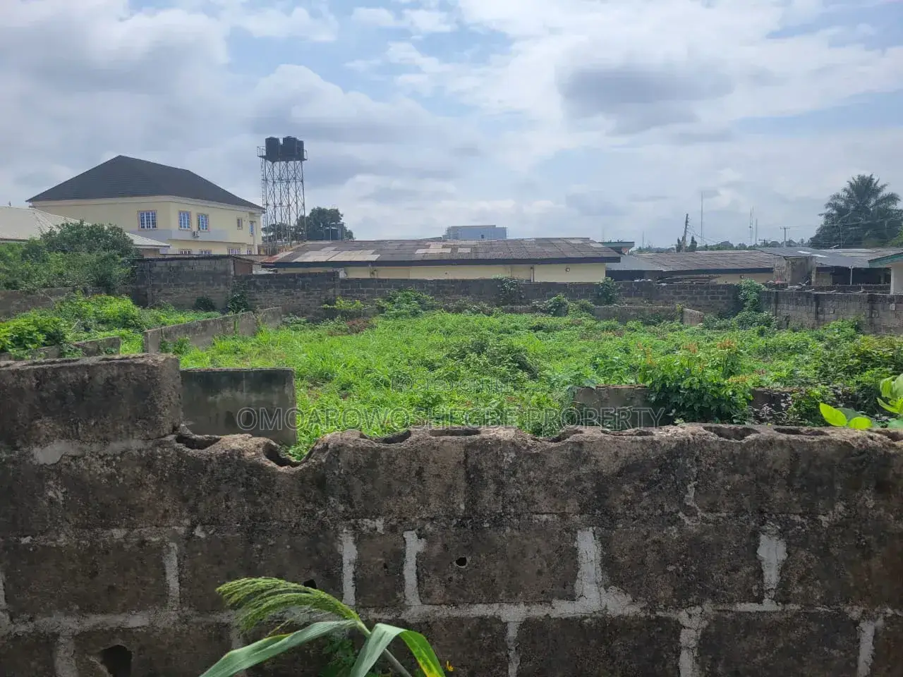 4 Plots at Alagbaka Gra
