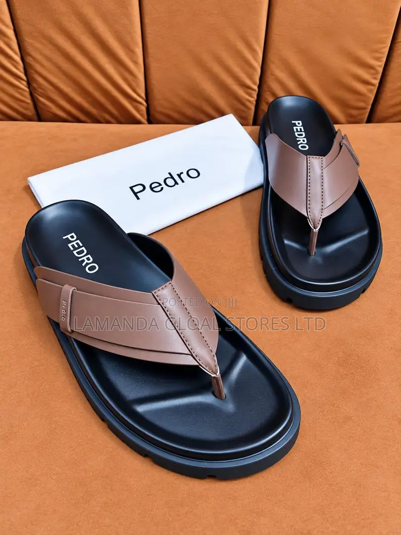 Pedro Leather Thong Sandals in Brown