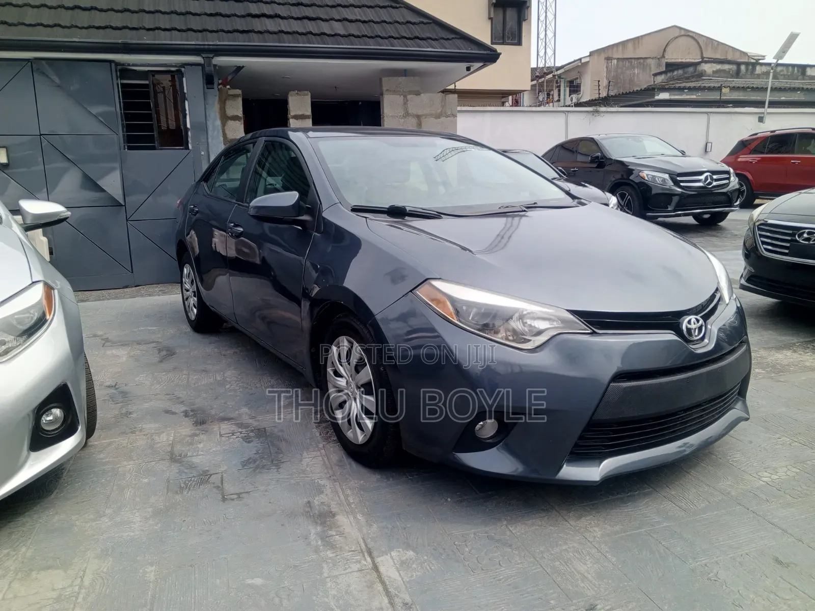 Toyota Corolla LE 4dr Sedan (1.8L 4cyl CVT) 2016 Gray