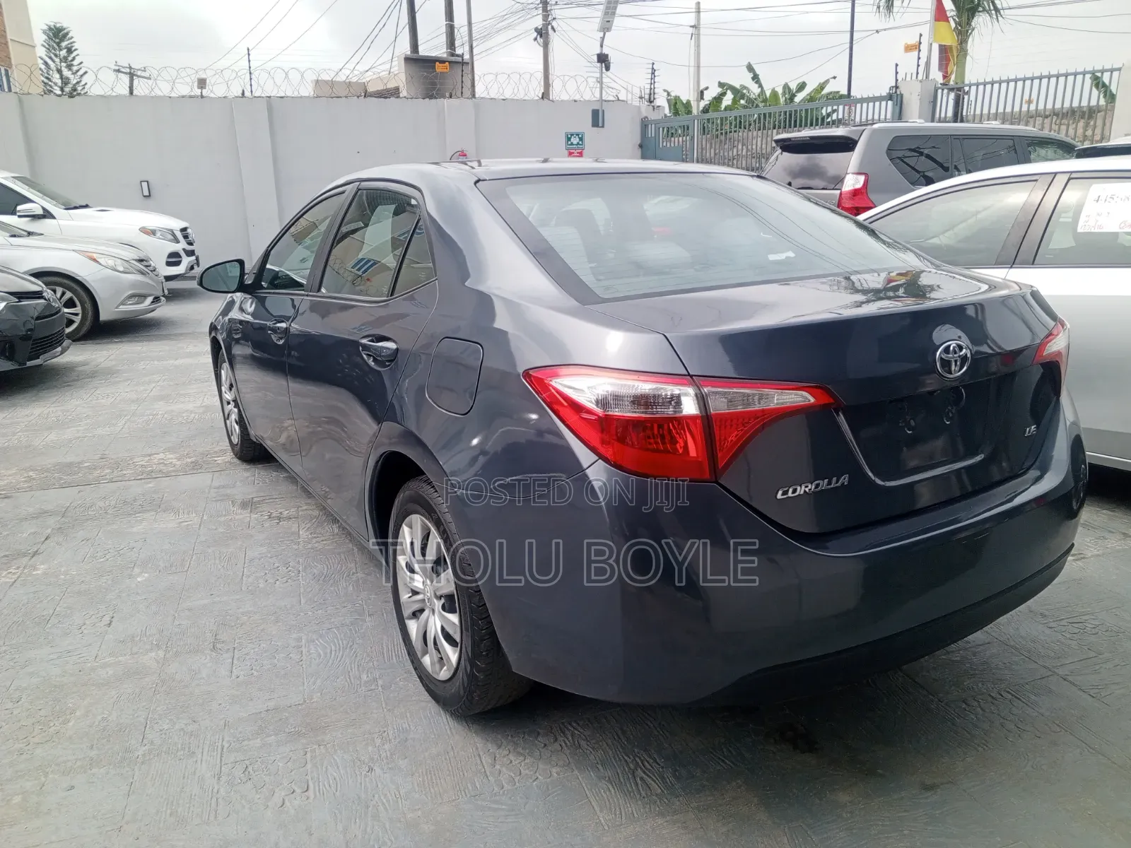 Toyota Corolla LE 4dr Sedan (1.8L 4cyl CVT) 2016 Gray