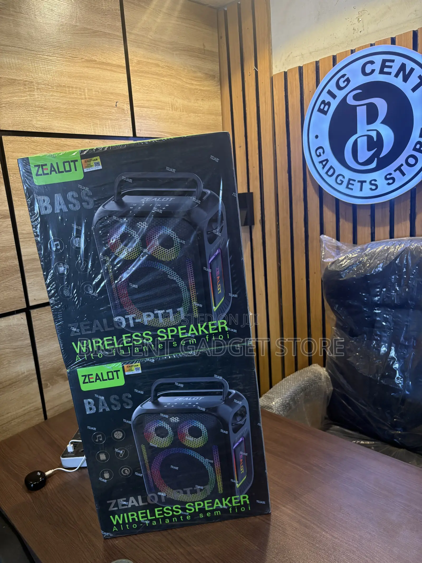 Brand New Zealot- Pt11 Speaker