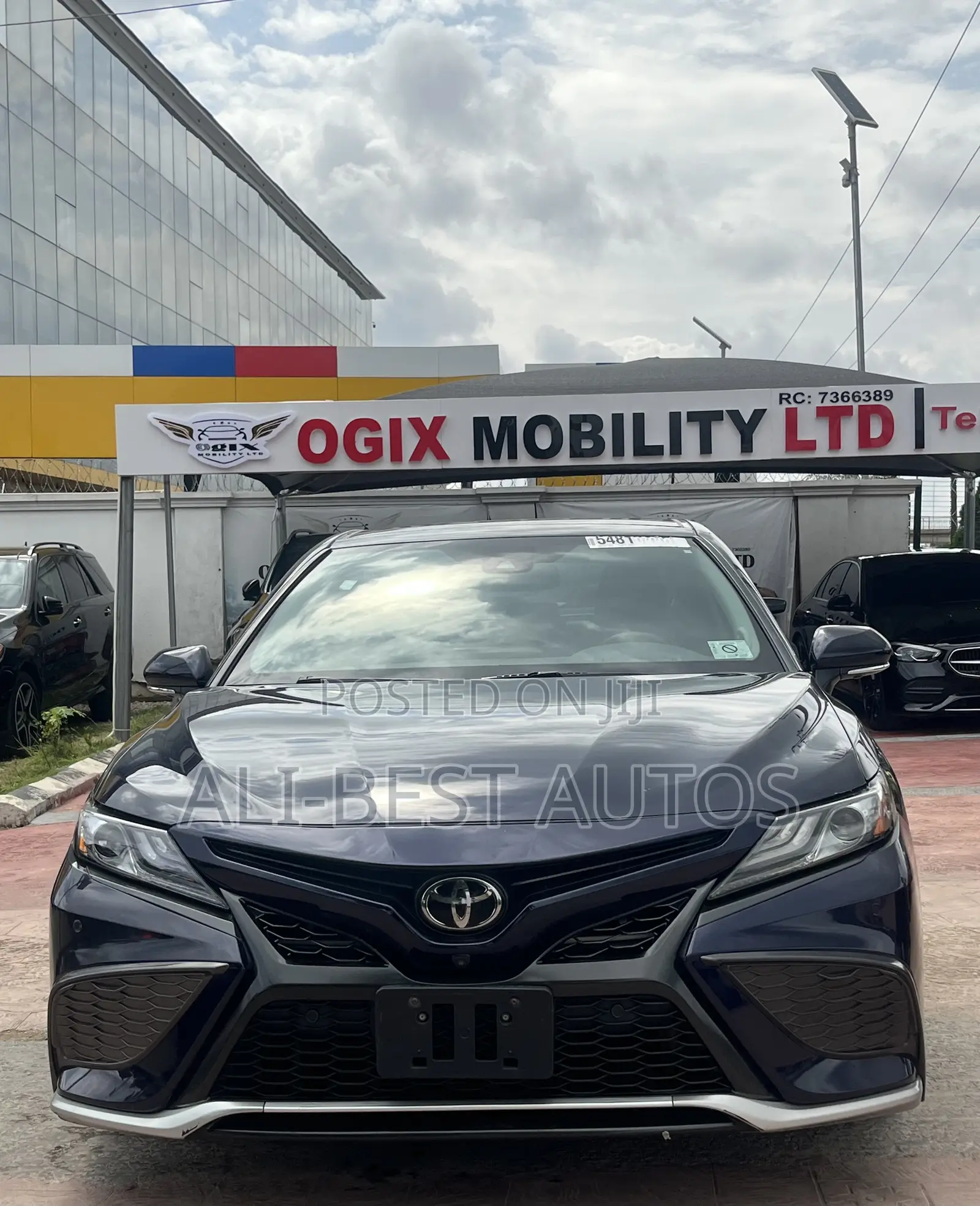 Toyota Camry 2021 Blue