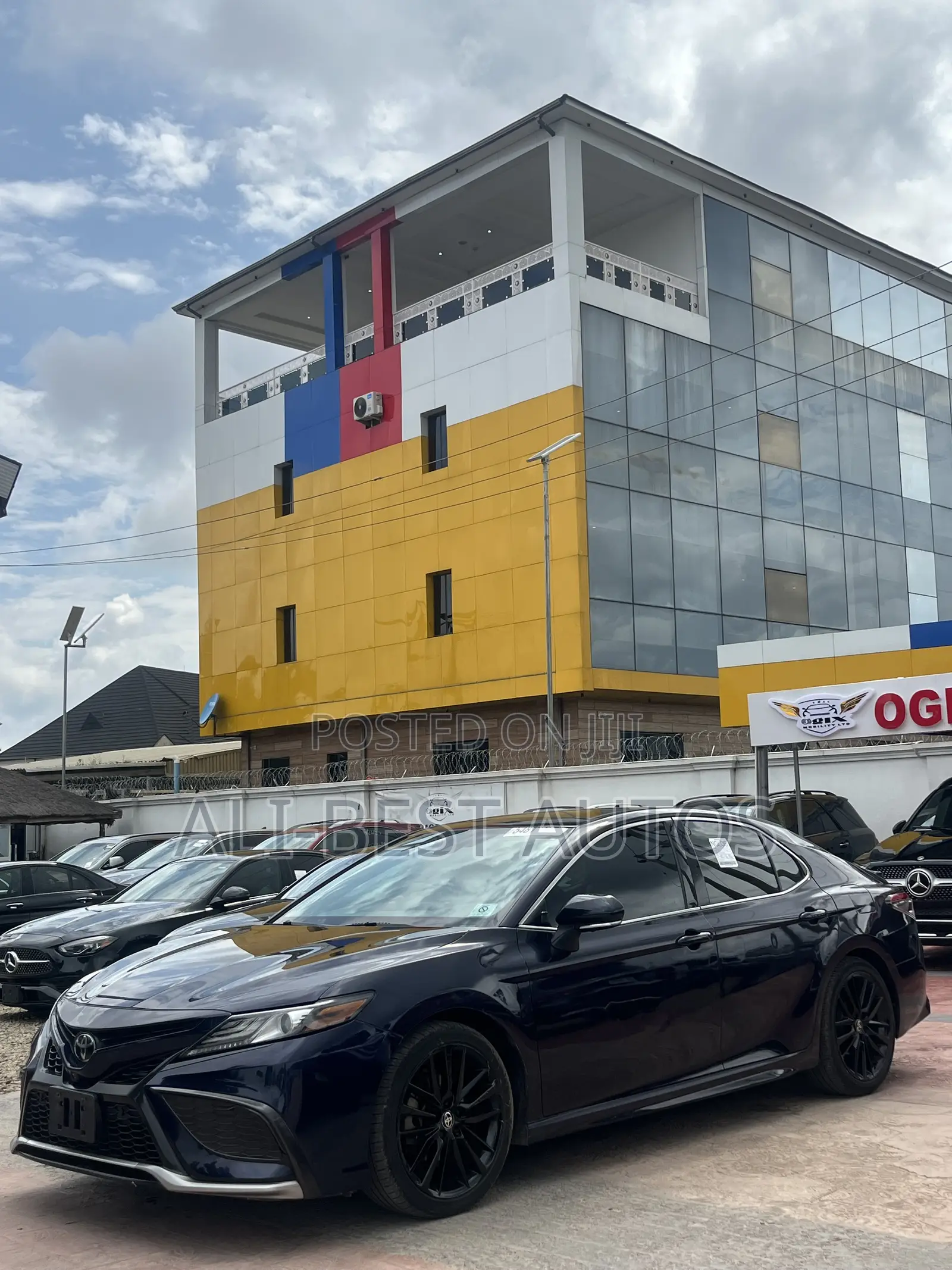 Toyota Camry 2021 Blue