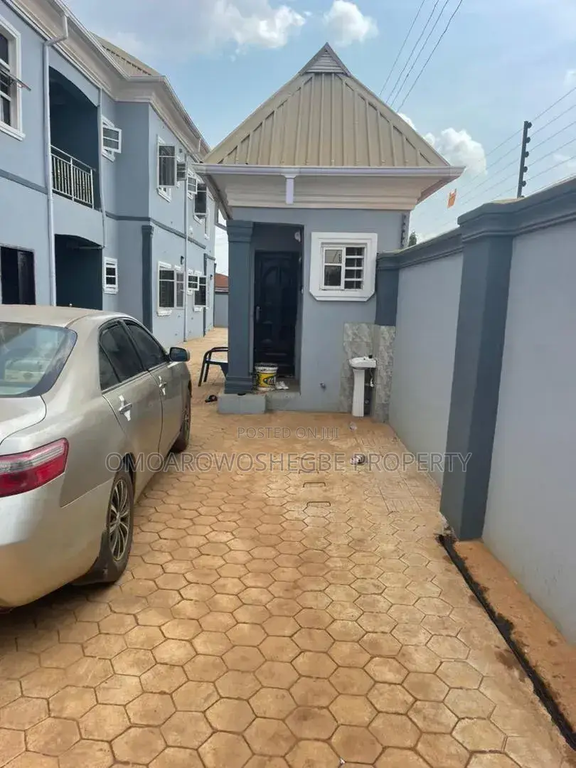 Furnished 2bdrm Block of Flats in Orita Obele Estate, Akure for sale