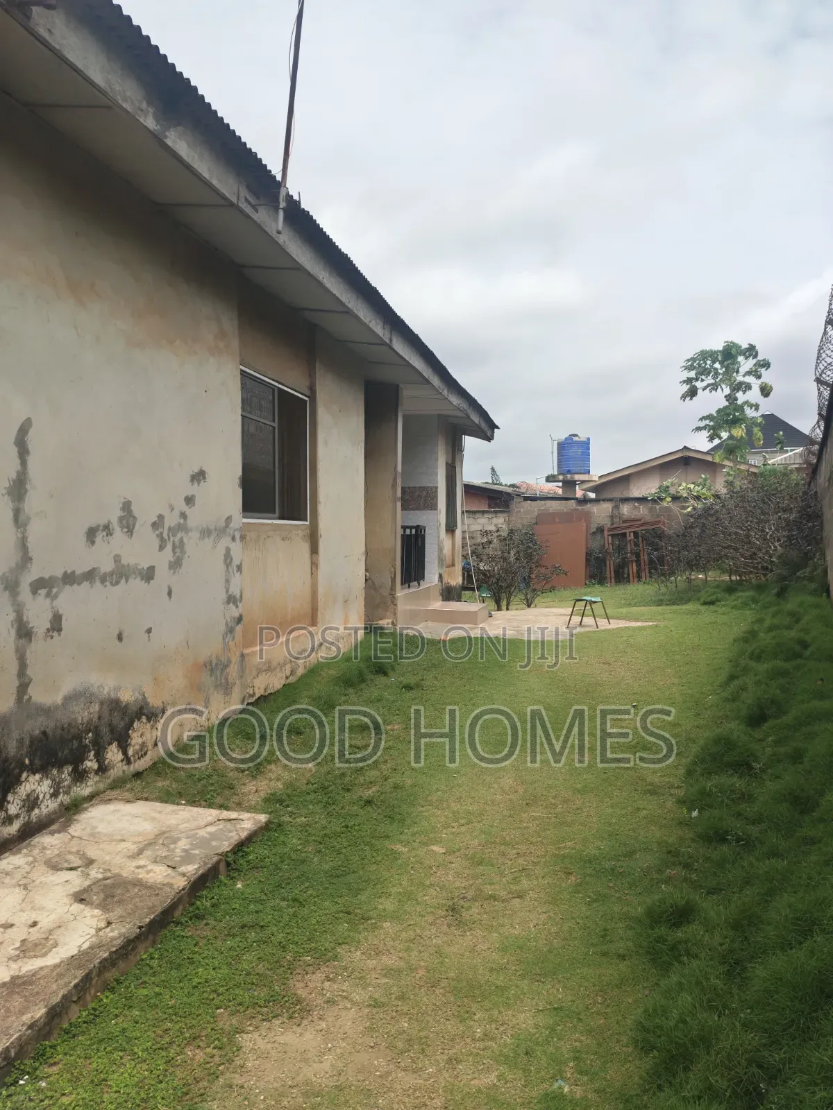 20bdrm Block of Flats in Egan, Igando / Ikotun/Igando for sale