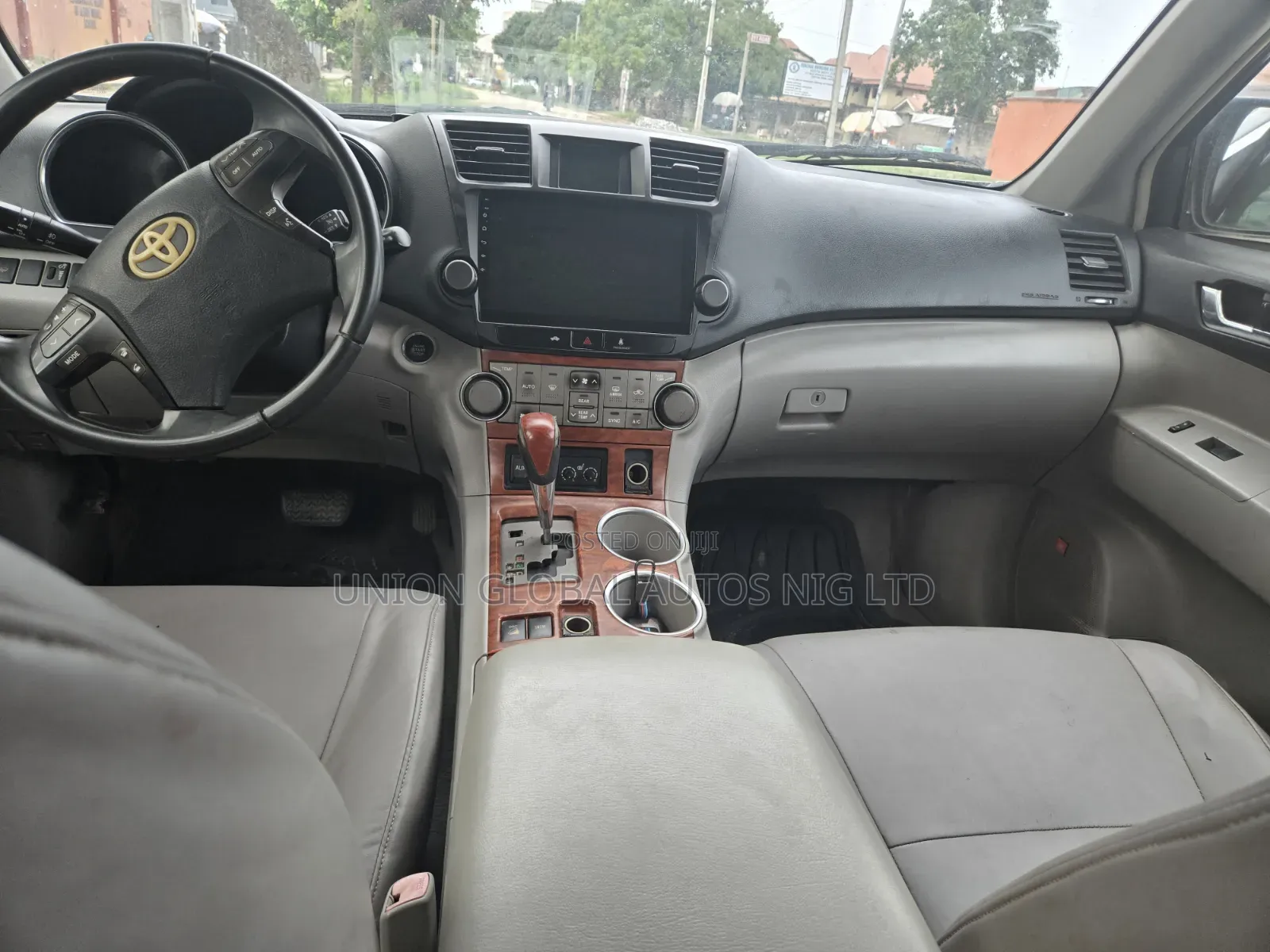 Toyota Highlander 2010 Silver