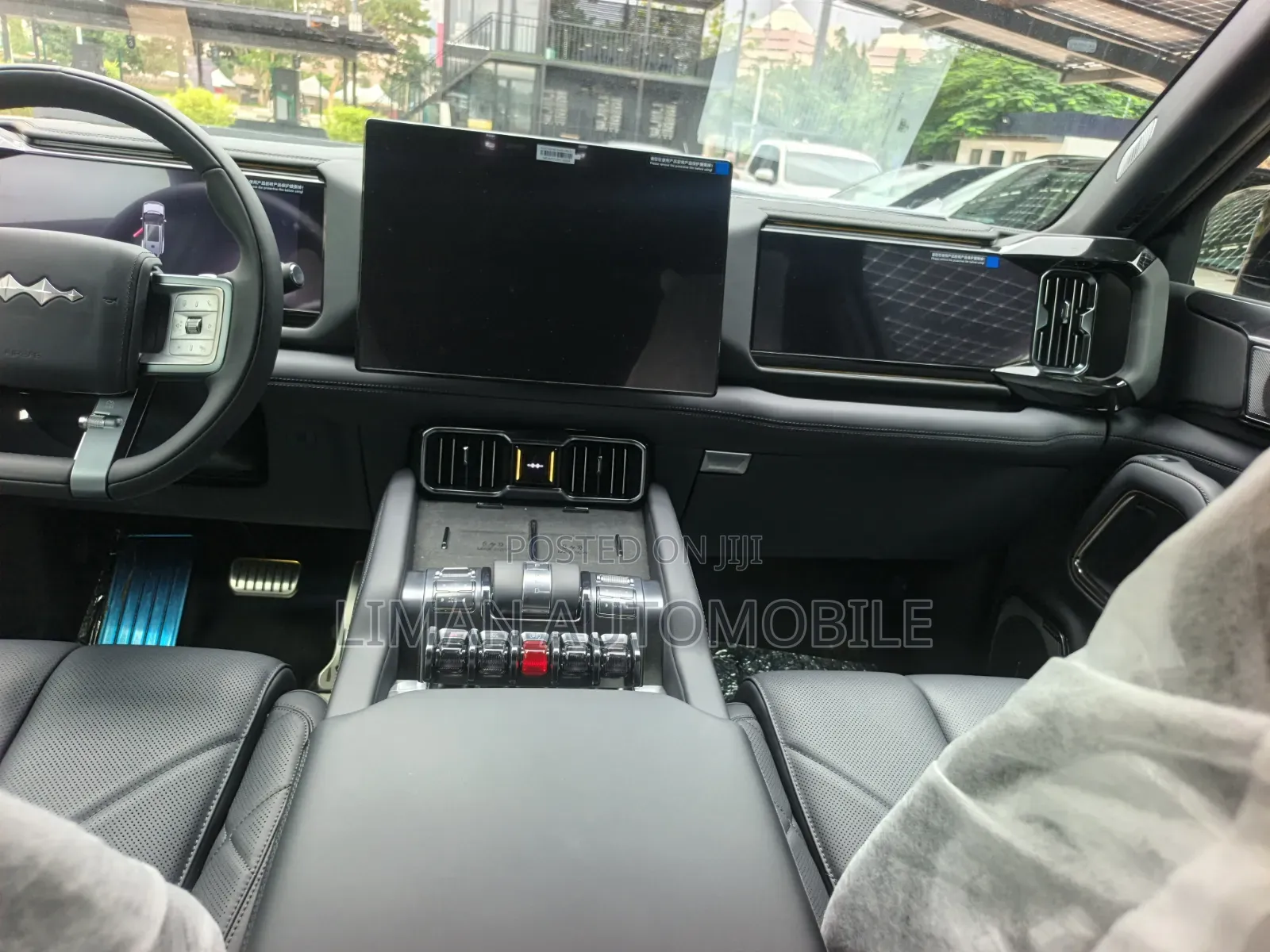 New BYD Leopard 8 2.0 Hybrid AWD 2025 Black