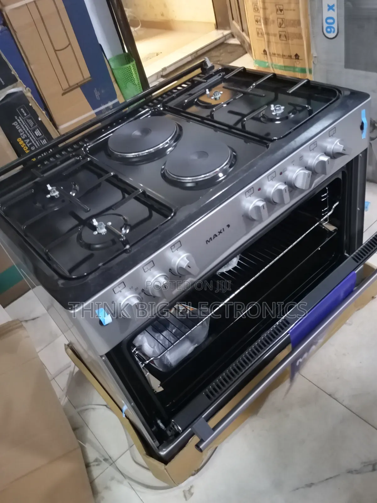Maxi 4 Gas and 2 Electric Hotplate Standing Cooker With Built-in Oven