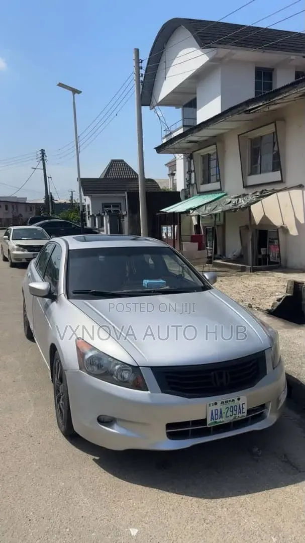 Honda Accord 2010 Silver