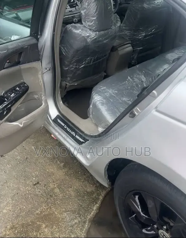 Honda Accord 2010 Silver