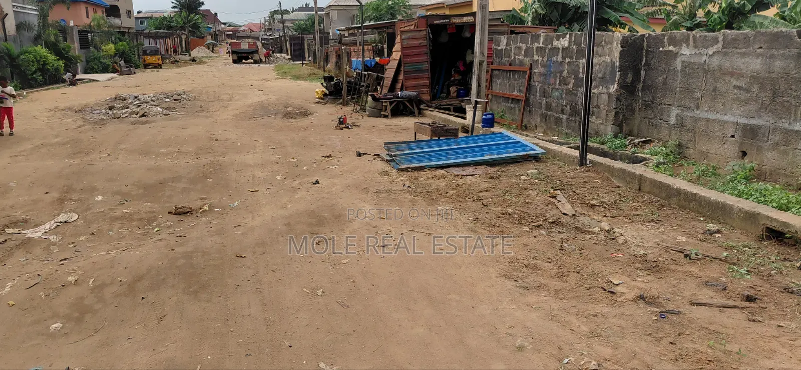 Furnished 3bdrm Bungalow in Progressive Estate, Ikotun / Ikotun/Igando