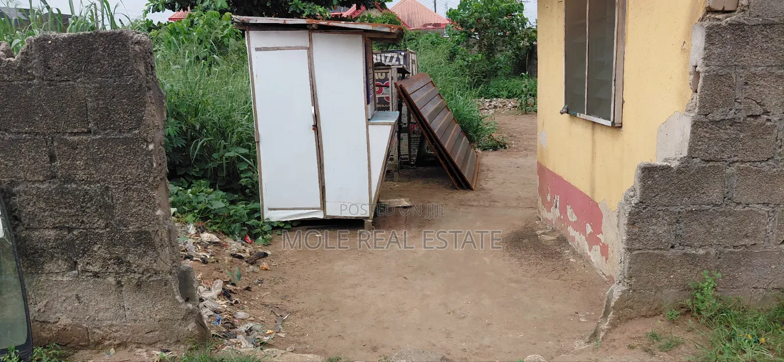 Furnished 3bdrm Bungalow in Progressive Estate, Ikotun / Ikotun/Igando