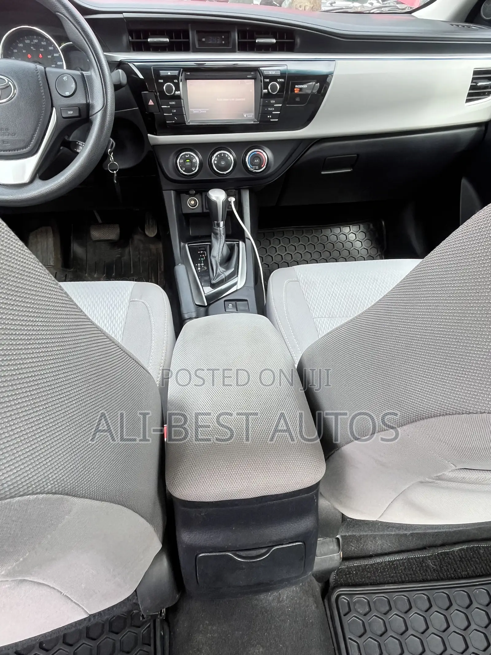 Toyota Corolla 2015 Red