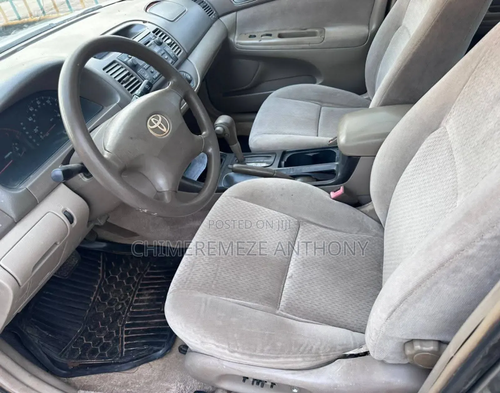 Toyota Camry LE 4dr Sedan (2.4L 4cyl 4A) 2004 Gray