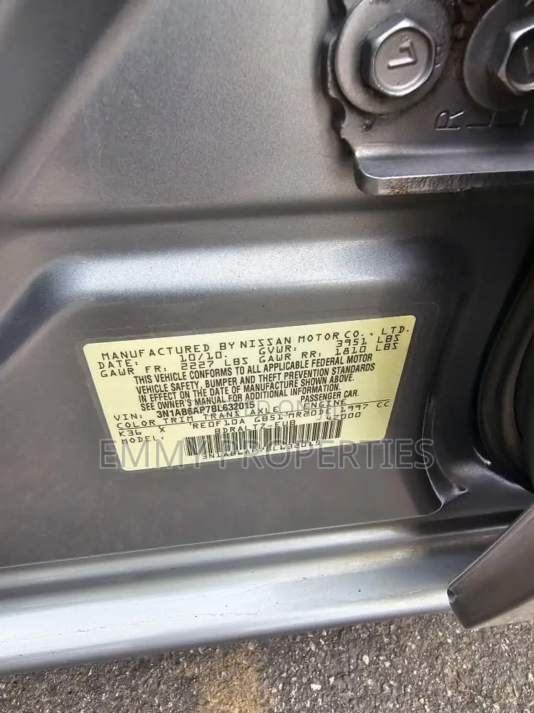 Nissan Sentra 2010 Silver