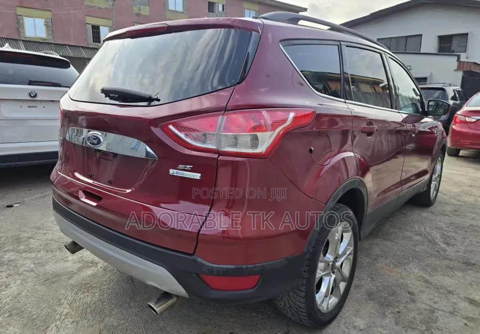 Ford Escape SE 4dr SUV (1.6L 4cyl Turbo 6A) 2014 Red