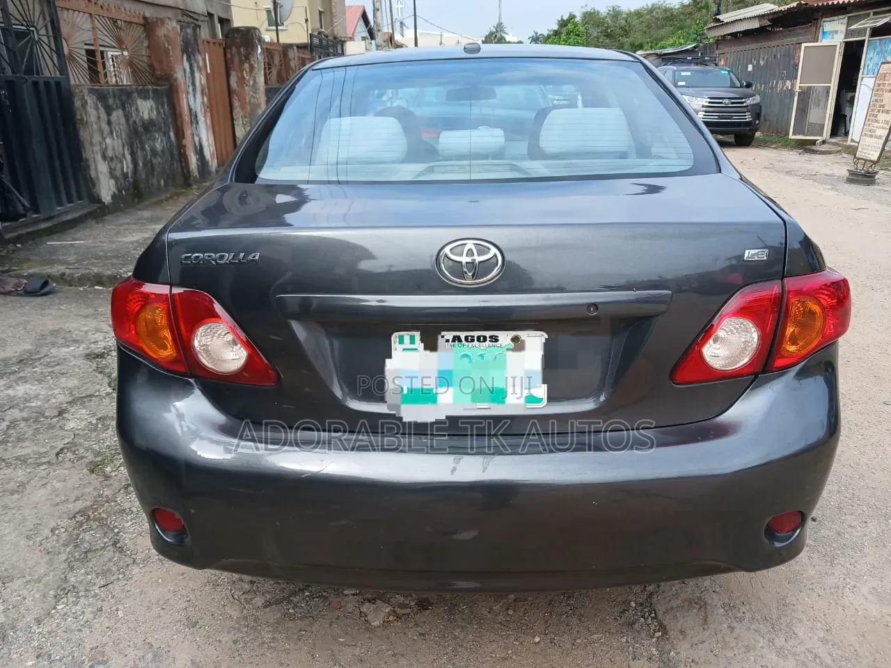 Toyota Corolla LE 4dr Sedan (1.8L 4cyl 4A) 2010 Gray