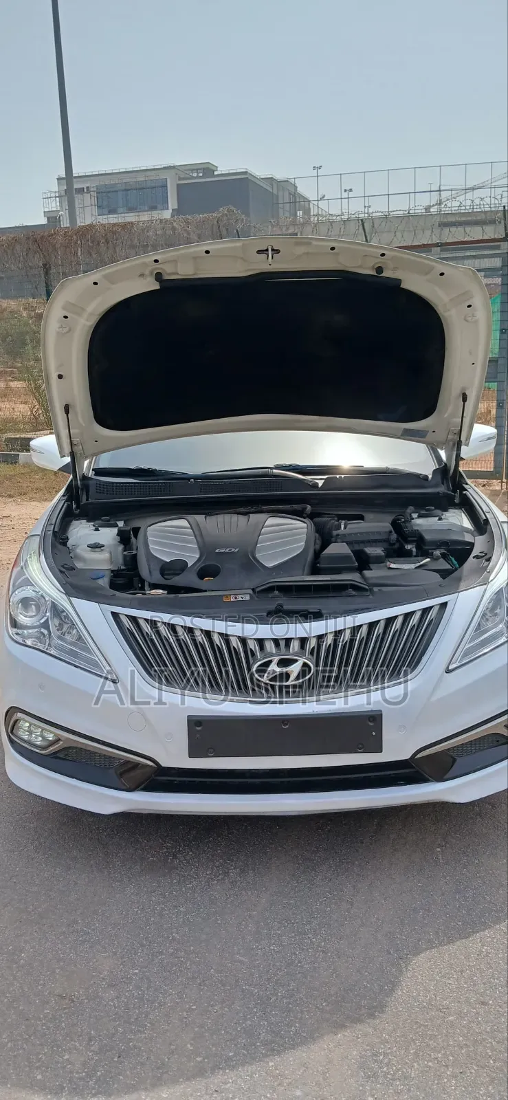 Hyundai Grandeur 2015 White