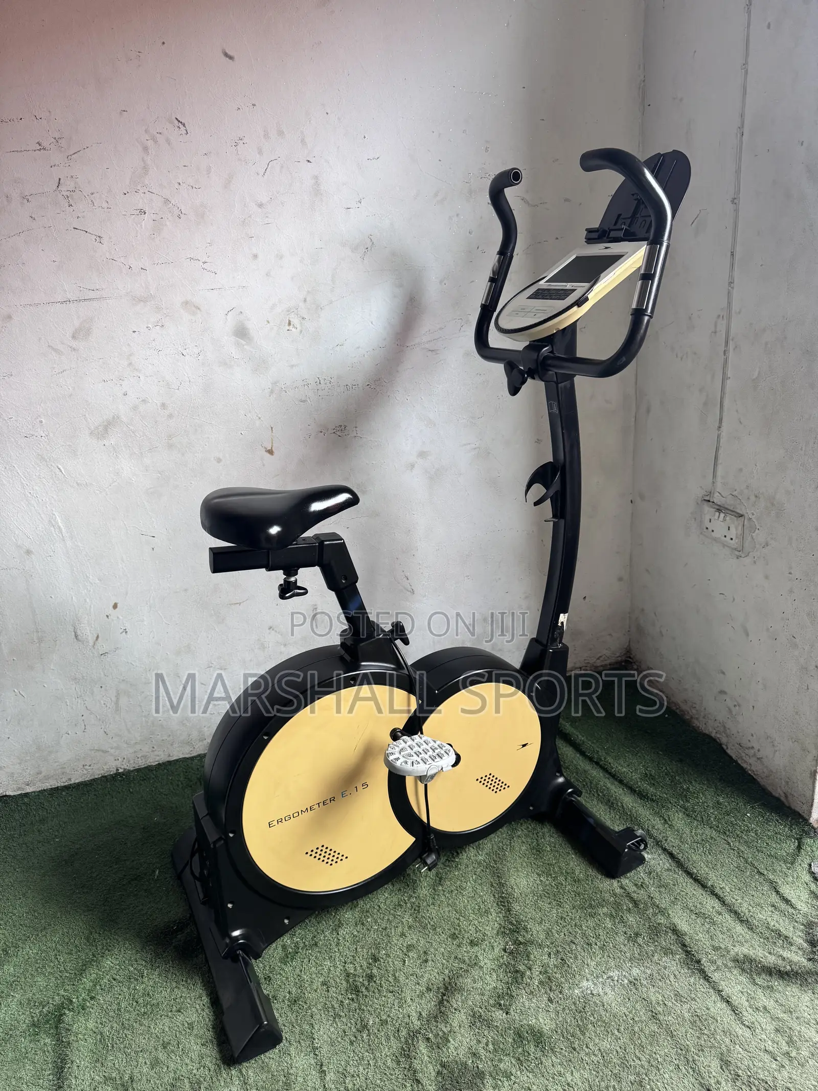Heavy Duty Electric Stationary Exercise Bike With Phone Holder