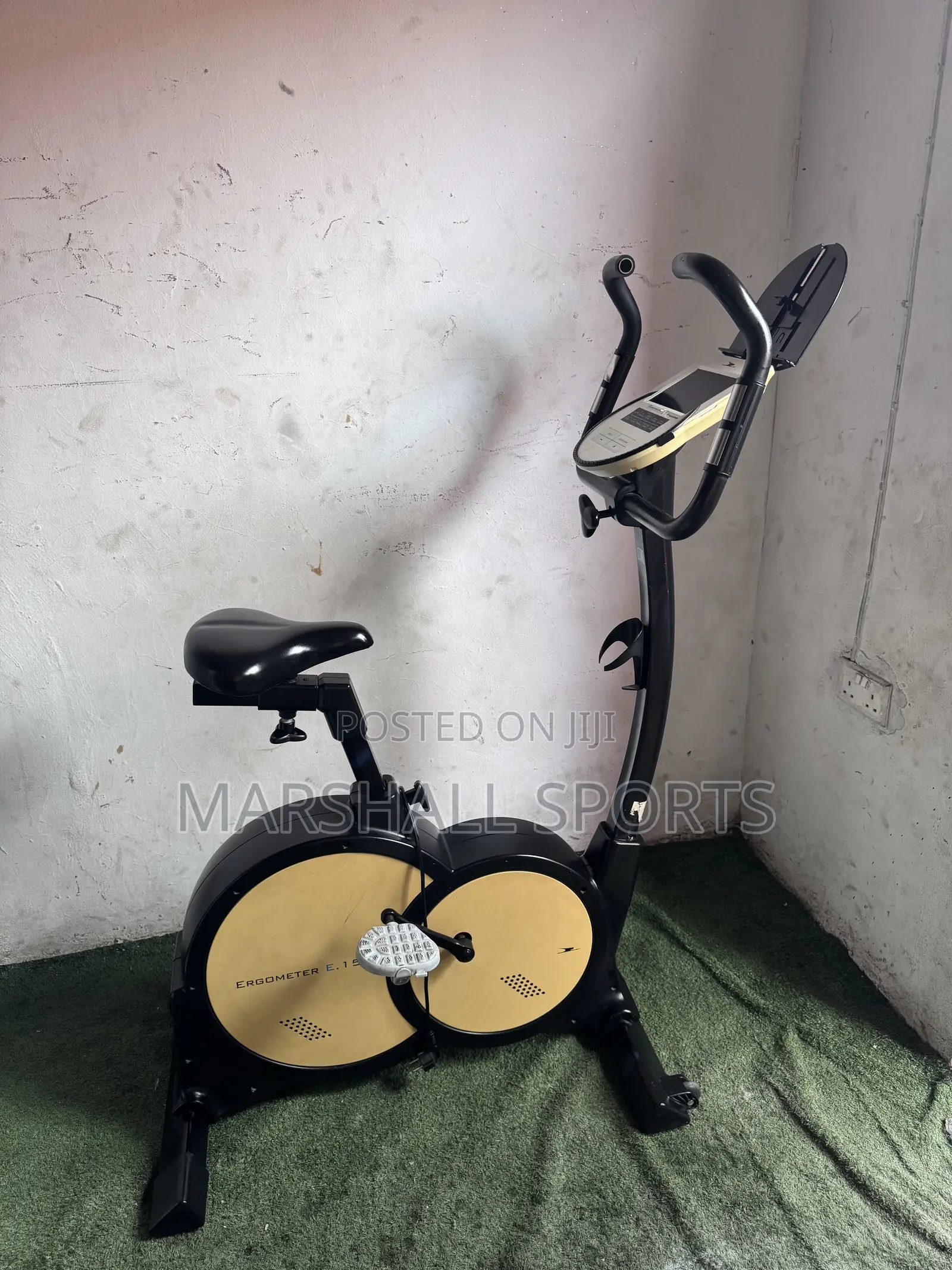 Heavy Duty Electric Stationary Exercise Bike With Phone Holder