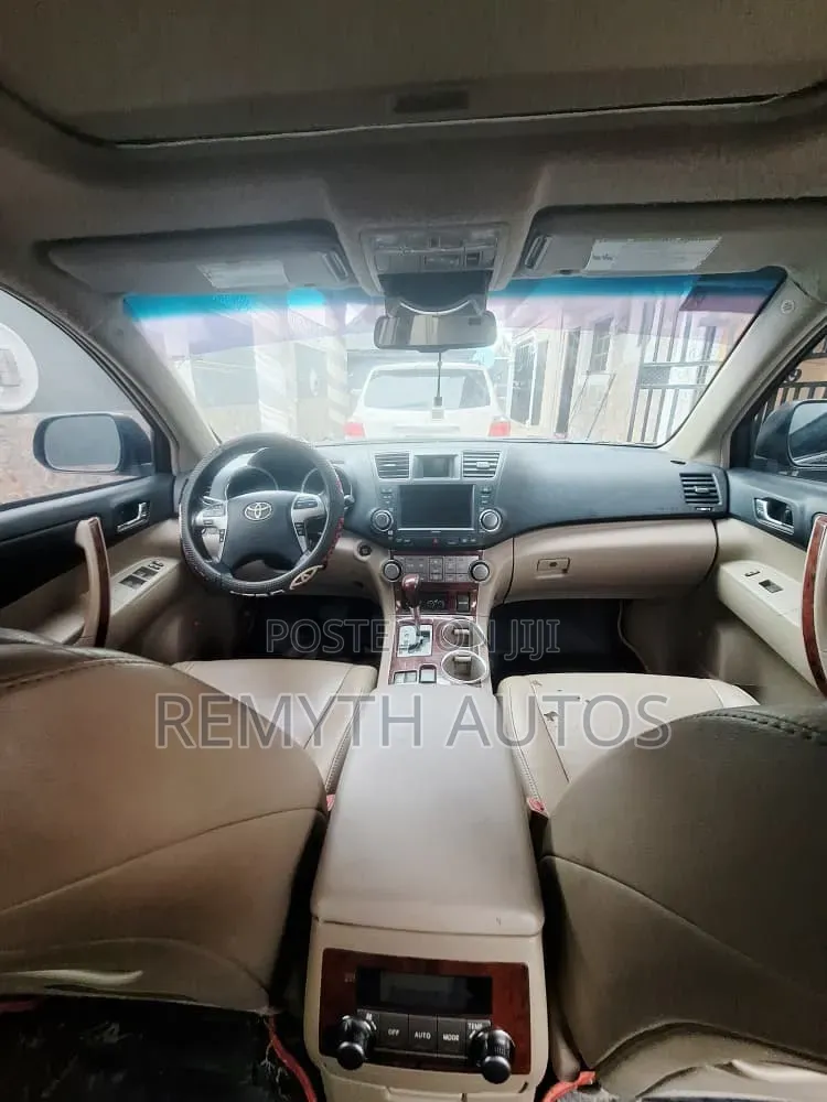 Toyota Highlander Limited 2012 Blue